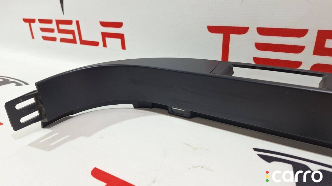 Накладка проема подъемной задней двери Tesla Model X 2015-2021, 1060050-00-E, фото 2