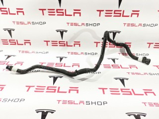 Шланги охлаждающей жидкости, ориг. номер 1077600-00-C, Tesla Model 3 2017-2021