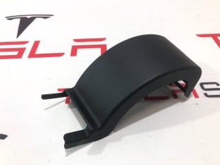 Накладка петли подъемной задней двери, ориг. номер 1047074-00-G, Tesla Model X 2015-2021