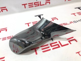 Накладка хромированная 2-го ряда сидения, ориг. номер 1062970-00-A, Tesla Model X 2015-2021