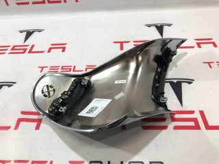 Накладка хромированная 2-го ряда сидения, ориг. номер 1062970-00-A, Tesla Model X 2015-2021