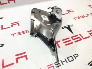 Накладка хромированная 2-го ряда сидения, ориг. номер 1062970-00-A, Tesla Model X 2015-2021
