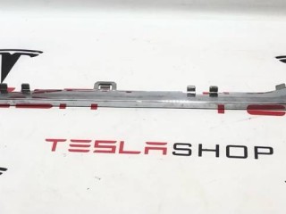 Молдинг накладки порога, ориг. номер 1024575-00-G, Tesla Model S 2012-2016