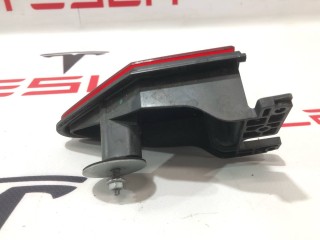 Отражатель фонаря на заднем крыле, ориг. номер 1022421-00-C, 1010363-00-E, Tesla Model X 2015-2021