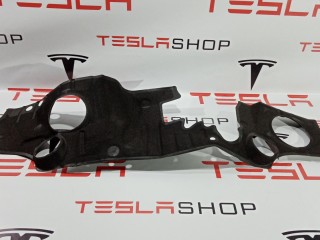 Шумоизолятор моторного щита внешний, ориг. номер 1090677-00-A, Tesla Model 3 2017-2021