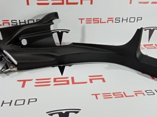 Накладка стойки С, ориг. номер 1008334-08-H, Tesla Model S 2012-2016