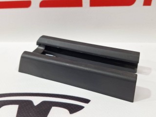Заглушка салазки сиденья, ориг. номер 1097490-00-C, 1551555-00-C, Tesla Model S 2012-2016