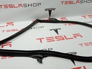 Уплотнитель проема дверного, ориг. номер 1090499-00-K, Tesla Model 3 2017-2021