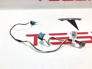 прочая запчасть, ориг. номер 1007375-00-H, 1016009-00-A, Tesla Model S 2012-2016