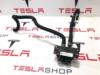 Клапан охлаждающей жидкости, ориг. номер 1003117-00-H, Tesla Model S 2012-2016