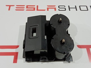Корпус подстаканника центральной консоли, ориг. номер 1095617-00-C, Tesla Model 3 2017-2021