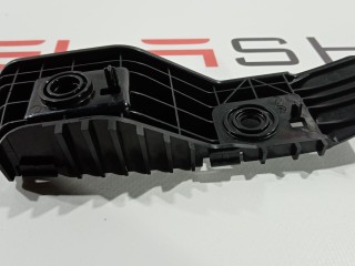 Кронштейн крепления фонаря, ориг. номер 10839993-00-D, Tesla Model 3 2017-2021