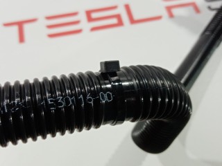 Шланги охлаждающей жидкости, ориг. номер 1530116-00-A, Tesla Model 3 2017-2021