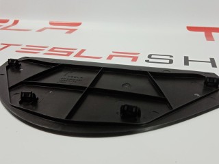 Козырек малого монитора нижний, ориг. номер 1002274-00-E, Tesla Model X 2015-2021