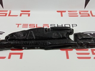 Шумоизоляция крыла, ориг. номер 1037732-00-B, Tesla Model X 2015-2021