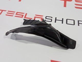 Накладка панели дворников, ориг. номер 1064603-00-B, Tesla Model X 2015-2021