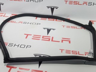 Уплотнитель проема дверного, ориг. номер 1090511-00-K, Tesla Model 3 2017-2021