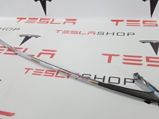 Молдинг кузова боковой, ориг. номер 1032124-50-F, Tesla Model X 2015-2021