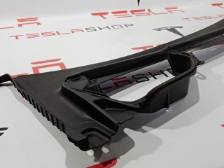 Подкапотная накладка стеклоочистителей, ориг. номер 1008976-00-E, Tesla Model S 2012-2016
