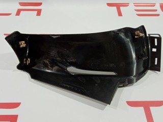 Накладка ремня безопасности стойки С, ориг. номер 1024732-00-A, Tesla Model S 2012-2016
