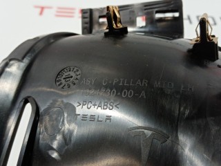 Накладка ремня безопасности стойки С, ориг. номер 1024730-00-A, Tesla Model S 2012-2016