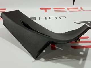 Накладка ремня безопасности стойки С, ориг. номер 1024730-00-A, Tesla Model S 2012-2016
