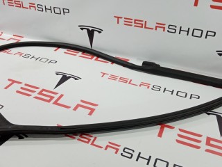 Уплотнитель проема дверного, ориг. номер 6009583-00-M, Tesla Model S 2012-2016