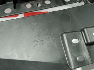 Пластиковый каркас центральной панели, ориг. номер 1003326-00-H, Tesla Model S 2012-2016