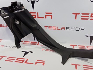 Накладка стойки С, ориг. номер 1002536-08-B, 1002534-00-H, Tesla Model S 2012-2016