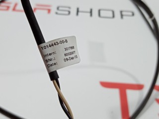 Датчик прижатия люка панорамной крыши, ориг. номер 1014443-00-B, Tesla Model S 2012-2016