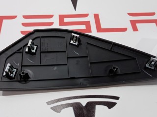 Накладка боковая торпеды, ориг. номер 1028360-00-A, 1028362-00-A, Tesla Model S 2012-2016