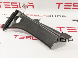 Накладка багажного проема наружная, ориг. номер 1021438-00-D, 1006675-00-D, Tesla Model S 2012-2016