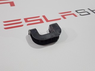 Уплотнитель замка двери, ориг. номер 1084918-00-A, Tesla Model X 2015-2021