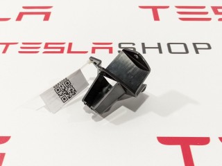 прочая запчасть, ориг. номер 1009367-00-B, Tesla Model S 2012-2016
