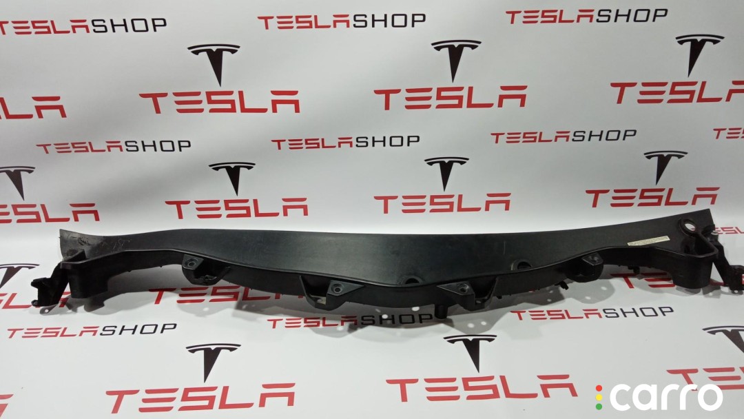 1036245-00-D Пластик лобового стекла Tesla Model X 2016г. - фото №1