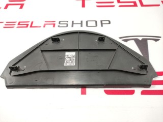 Козырек малого монитора нижний, ориг. номер 1002274-00-E, Tesla Model S 2012-2016