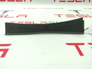 Накладка стойки А, (средняя высота), ориг. номер 1002515-00-D, Tesla Model S 2012-2016