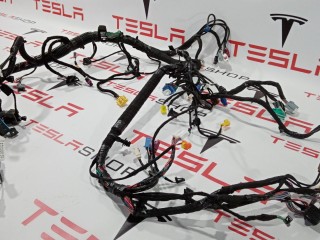 Электропроводка центральной панели, ориг. номер 1004422-94-T, Tesla Model S 2012-2016