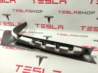 Накладка стойки А, ориг. номер 1030393-00-D, Tesla Model S 2012-2016