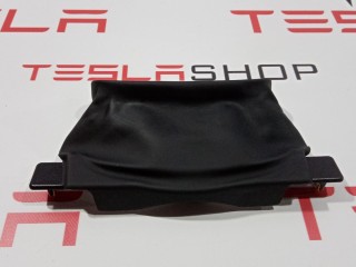 Накладка декоративная рулевой колонки, ориг. номер 1008303-01-E, Tesla Model S 2012-2016
