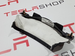 Накладка декоративная рулевой колонки, ориг. номер 1008303-01-E, Tesla Model S 2012-2016
