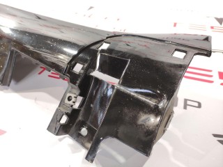 Накладка порога рокерной панели, ориг. номер 6005874-00-J, Tesla Model S 2012-2016