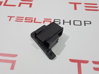 Кронштейн крепления модуля Homelink, ориг. номер 1056951-00-C, Tesla Model S 2012-2016