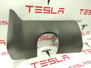 Накладка центральной панели (под руль), ориг. номер 1002405-01-H, Tesla Model S 2012-2016