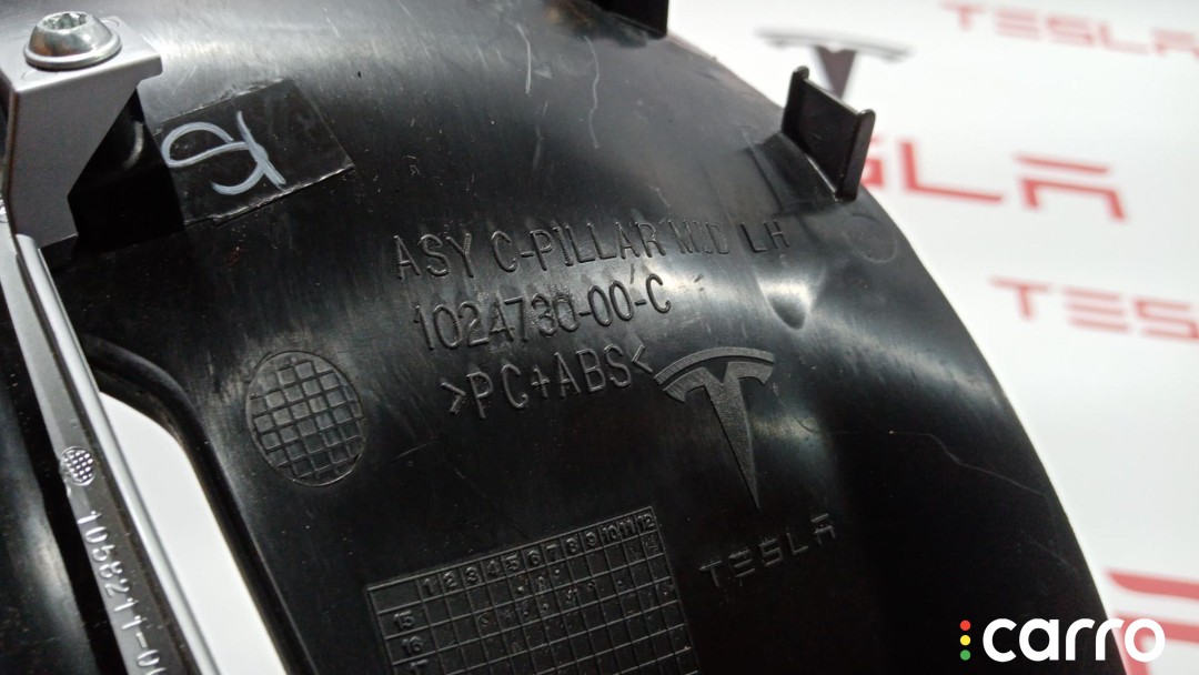 102473000C Накладка ремня безопасности стойки С Tesla Model S 2016г. - фото №3
