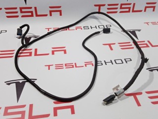 прочая запчасть, ориг. номер 1025202-00-C, Tesla Model S 2012-2016