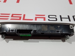 Фонарь подсветки салона, ориг. номер 1092575-91-H, Tesla Model 3 2017-2021