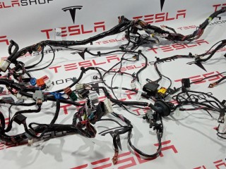 Электропроводка приборной панели кузова, ориг. номер 1004423-91-S, Tesla Model S 2012-2016