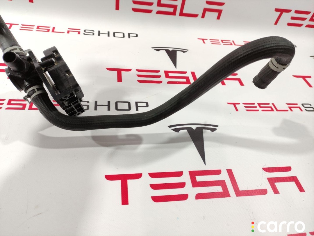 Шланги охлаждающей жидкости Tesla Model S 2012-2016, 1067473-00-H, фото 2