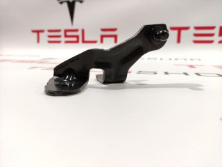 Кронштейн амортизатора капота (шаровый), ориг. номер 1089586-00-C, Tesla Model 3 2017-2021
